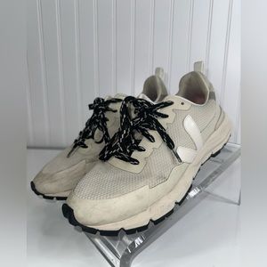 Veja Womens Dekkan Sneakers Gravel/Ice Size 8